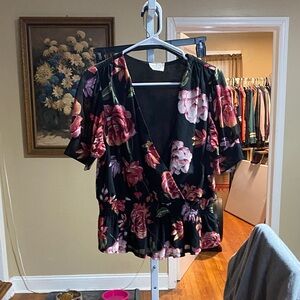 Chic Floral V-Neck Blouse - Black and Pink